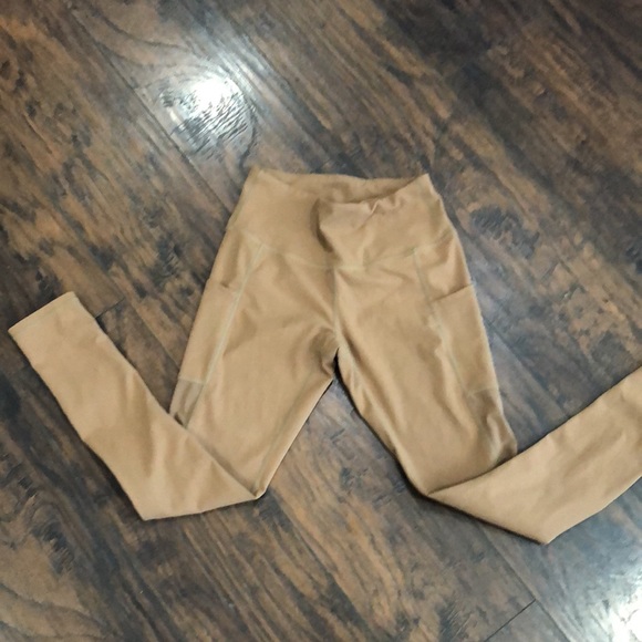 Along fit Leggings size xs - Picture 5 of 9